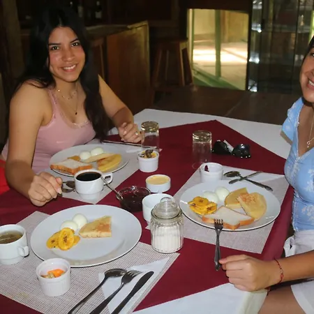 Coco House Tambopata Guest House Puerto Maldonado Exterior photo